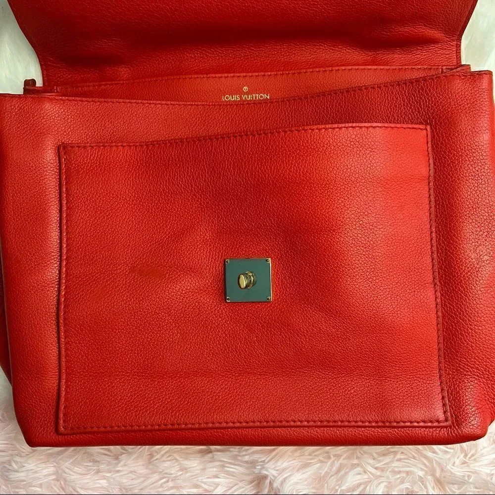 LOUIS vuitton calfskin lockme pm orient